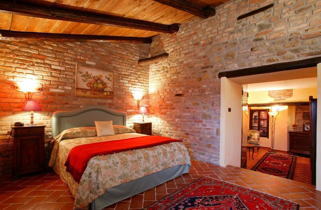 La Maragliana Castel Rocchero Room photo